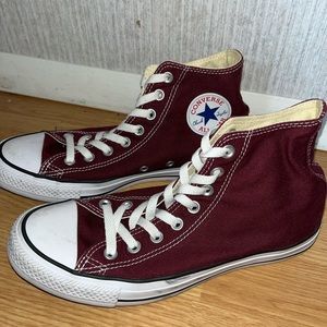 Maroon converse